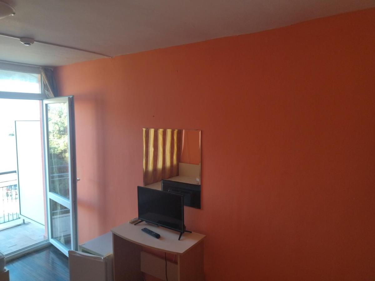 קרנבו Hotel Zora מראה חיצוני תמונה