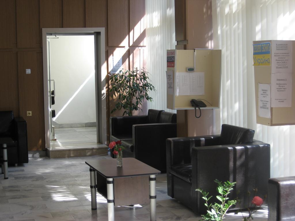 קרנבו Hotel Zora מראה חיצוני תמונה