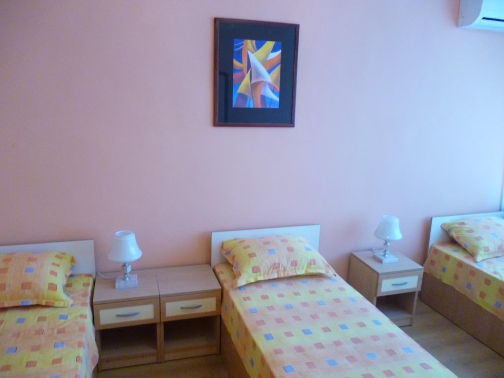 קרנבו Hotel Zora חדר תמונה