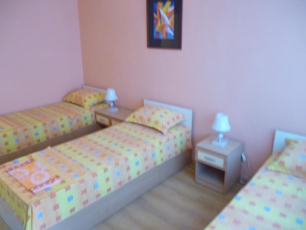קרנבו Hotel Zora חדר תמונה